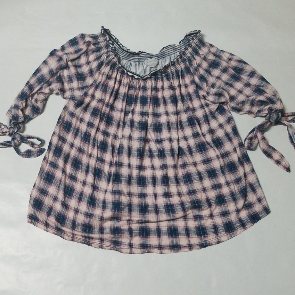 Pink Black and Blue Plaid Top 3/4 Sleeves
